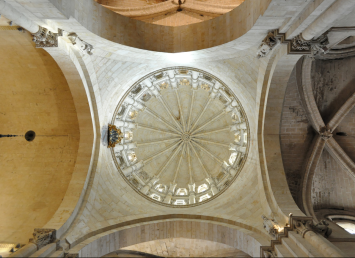 Interior de la Torre del Gallo, Catedral Vieja de Salamanca